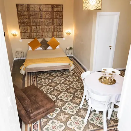 Tresca Charme Luxury Rooms Bari Exterior photo